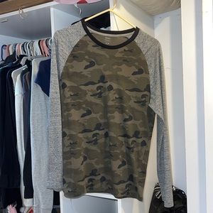 OLD NAVY LONG SLEEVE